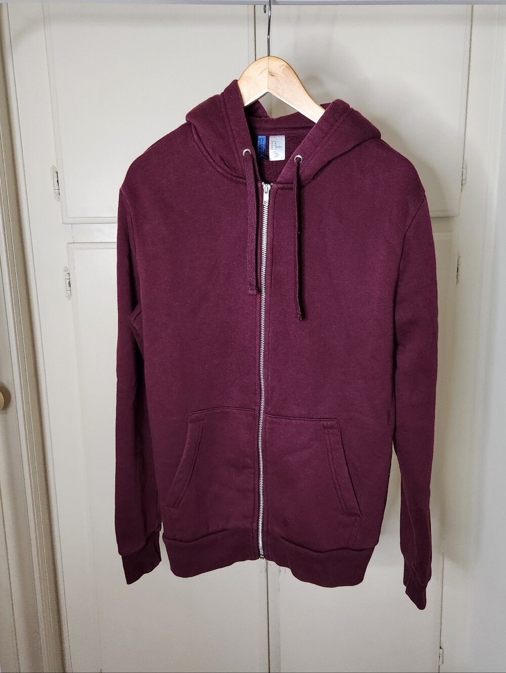 H&M burgundy hoodie